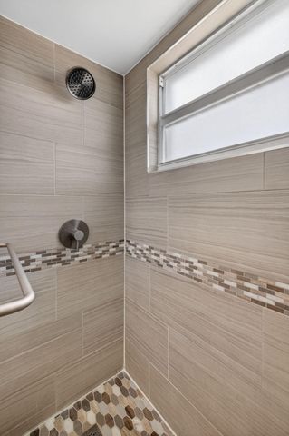 2555 NE 11th Street 609, Fort Lauderdale, FL 33304