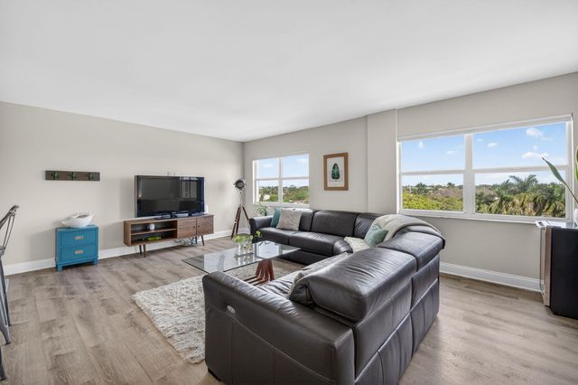 2555 NE 11th Street 609, Fort Lauderdale, FL 33304