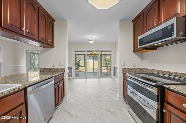 103 Seagull Way, Hubert, NC 28539