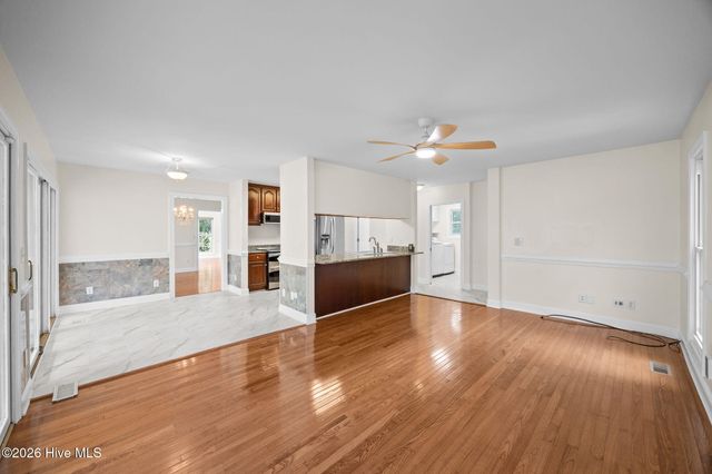 103 Seagull Way, Hubert, NC 28539