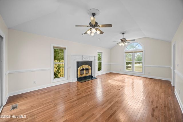 103 Seagull Way, Hubert, NC 28539