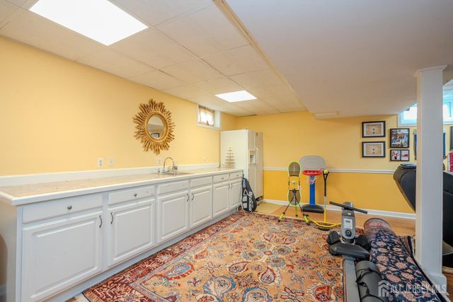 23-E kincaid Drive, West Windsor, NJ 08550