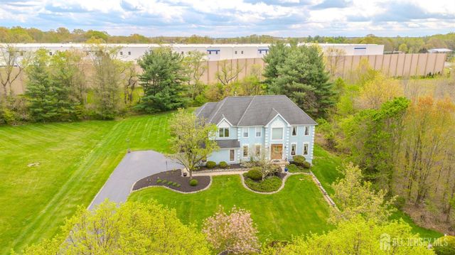 23-E kincaid Drive, West Windsor, NJ 08550