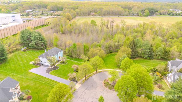 23-E kincaid Drive, West Windsor, NJ 08550