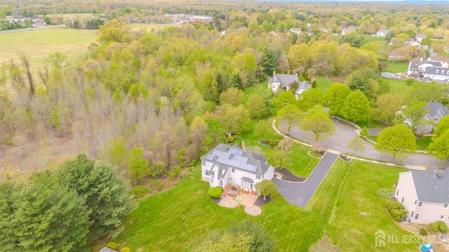 23-E kincaid Drive, West Windsor, NJ 08550