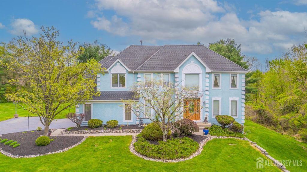 23-E kincaid Drive, West Windsor, NJ 08550