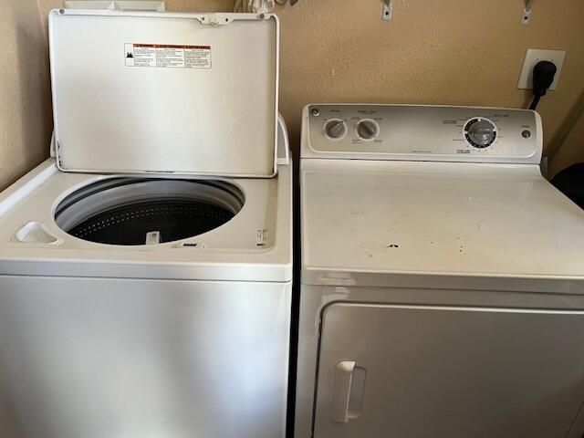 4917 Washington Street, Hollywood, FL 33021