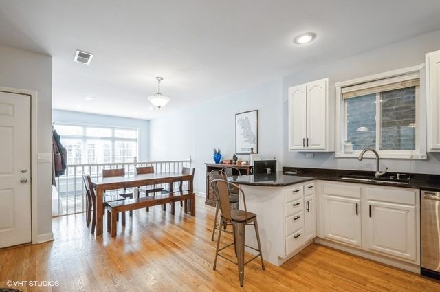 1508 W Erie Street 1, Chicago, IL 60642