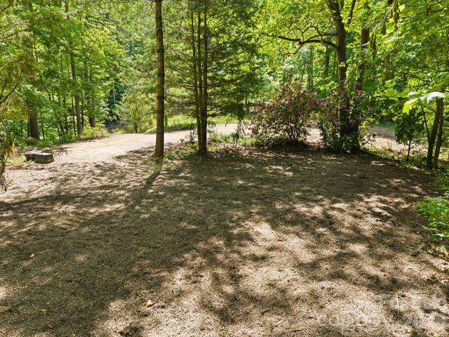 31 White Bridge Road, Weaverville, NC 28787