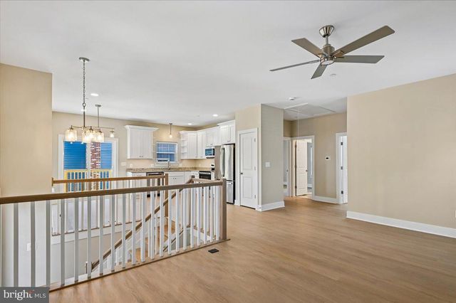 7784 LAKELAND AVE, Pasadena, MD 21122