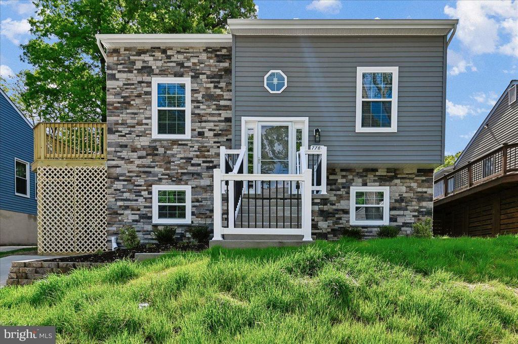 7784 LAKELAND AVE, Pasadena, MD 21122
