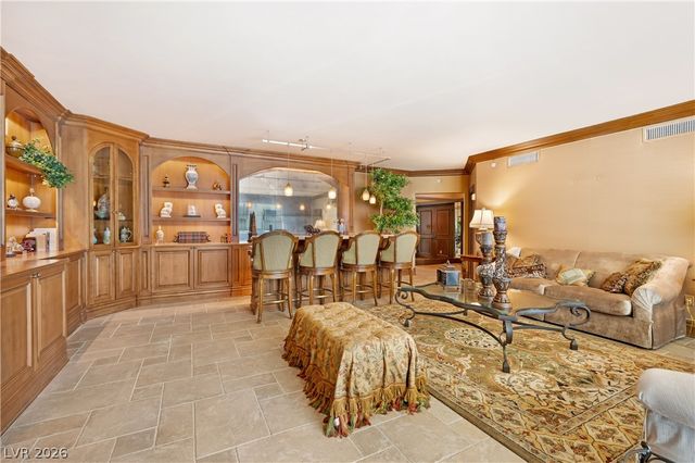 2747 Paradise Road 801, Las Vegas, NV 89109