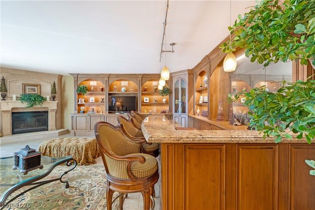 2747 Paradise Road 801, Las Vegas, NV 89109