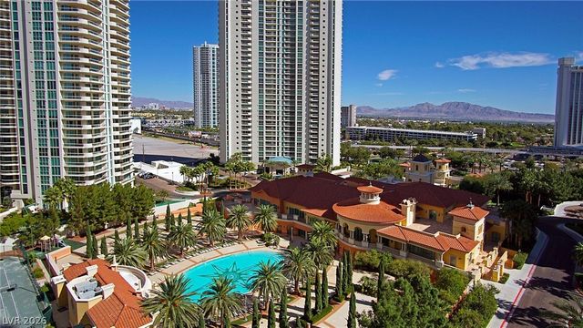 2747 Paradise Road 801, Las Vegas, NV 89109