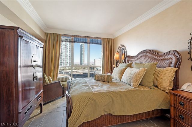 2747 Paradise Road 801, Las Vegas, NV 89109