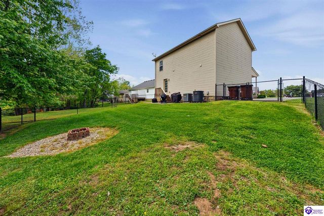 211 Southern Lake Drive, Elizabethtown, KY 42701