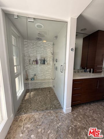 200 Larsson Street, Manhattan Beach, CA 90266