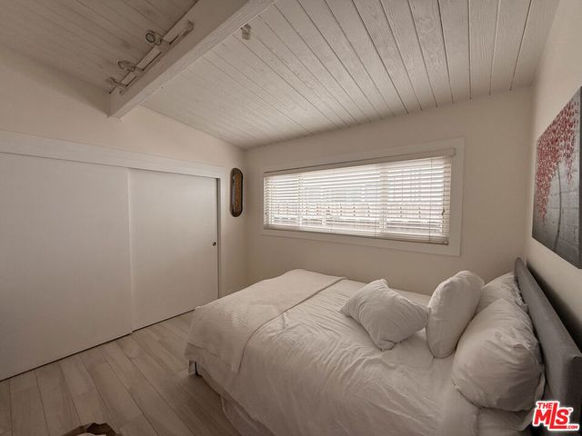 200 Larsson Street, Manhattan Beach, CA 90266