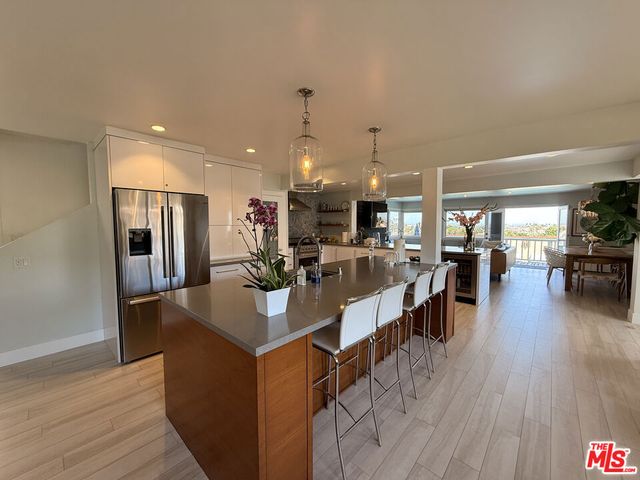 200 Larsson Street, Manhattan Beach, CA 90266