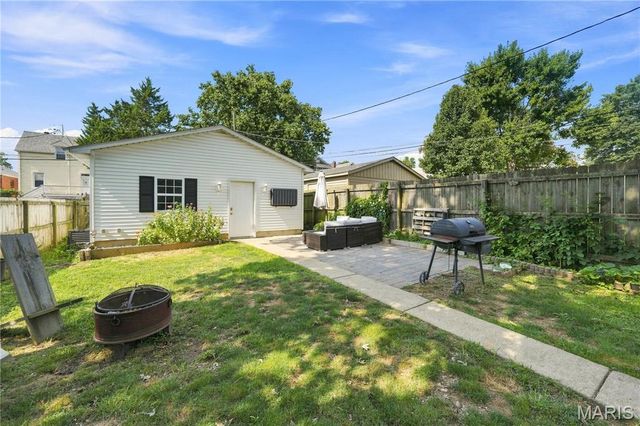 3722 French Avenue, St Louis, MO 63116