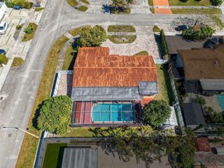 1630 SW 98th Ct, Miami, FL 33165