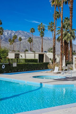 199 Desert Lakes Drive, Palm Springs, CA 92264