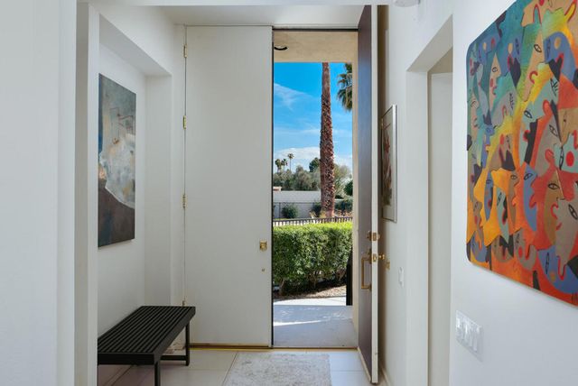 199 Desert Lakes Drive, Palm Springs, CA 92264