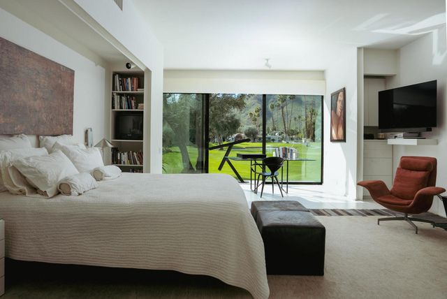 199 Desert Lakes Drive, Palm Springs, CA 92264