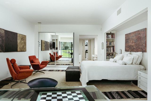 199 Desert Lakes Drive, Palm Springs, CA 92264