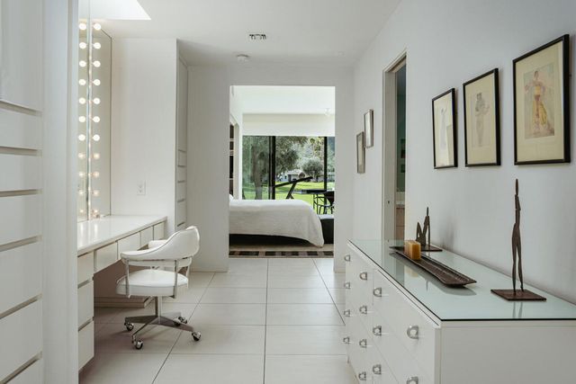 199 Desert Lakes Drive, Palm Springs, CA 92264