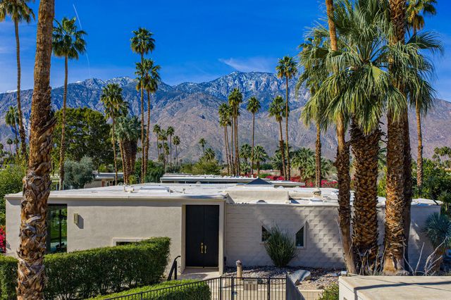 199 Desert Lakes Drive, Palm Springs, CA 92264