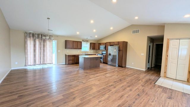 5820 Sullivan Drive NW, Bemidji, MN 56601