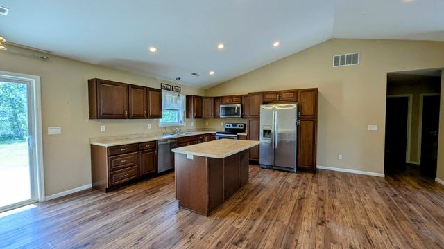 5820 Sullivan Drive NW, Bemidji, MN 56601