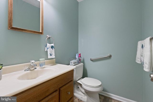 27 KETCH CT, Tuckerton, NJ 08087