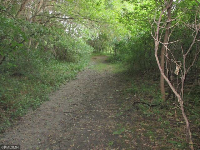 19516 Hampshire Court, Prior Lake, MN 55372