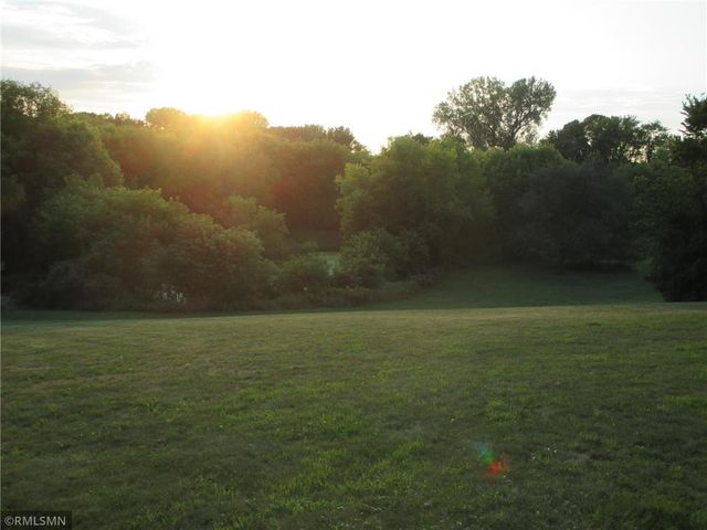 19516 Hampshire Court, Prior Lake, MN 55372