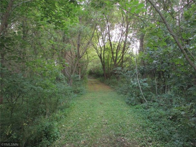 19516 Hampshire Court, Prior Lake, MN 55372