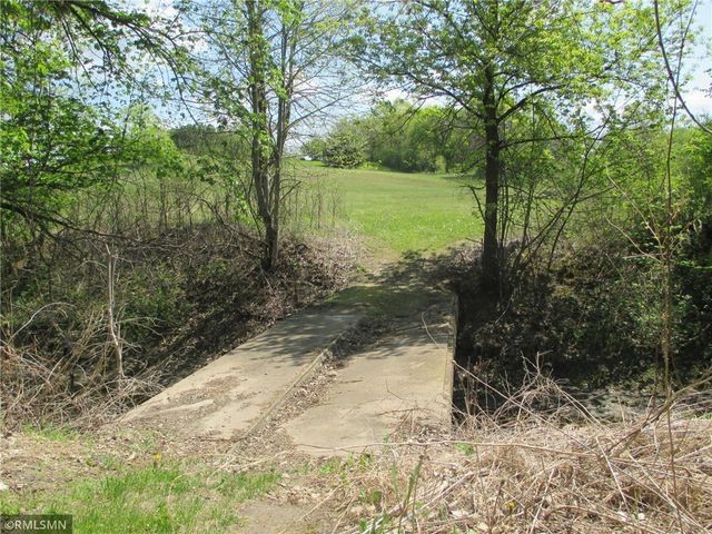 19516 Hampshire Court, Prior Lake, MN 55372