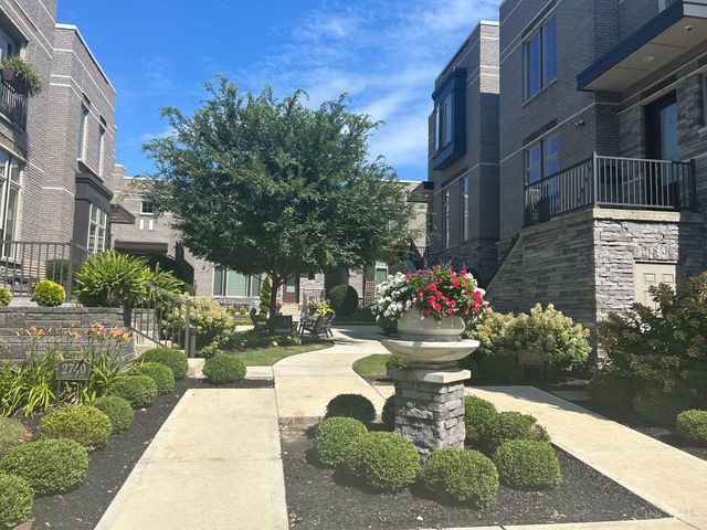 2734 Cleinview Avenue, Cincinnati, OH 45206