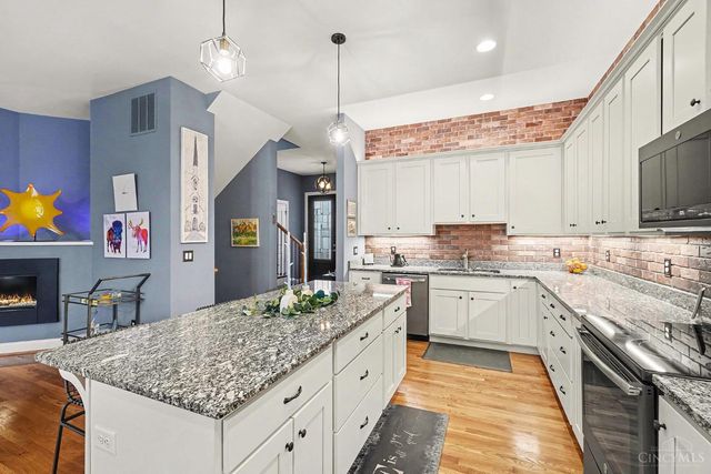 2734 Cleinview Avenue, Cincinnati, OH 45206