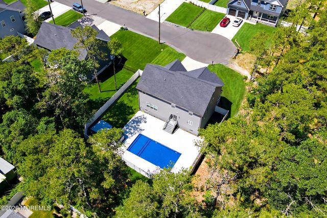 295 Coolidge Avenue, Bayville, NJ 08721