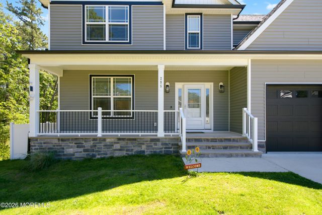 295 Coolidge Avenue, Bayville, NJ 08721