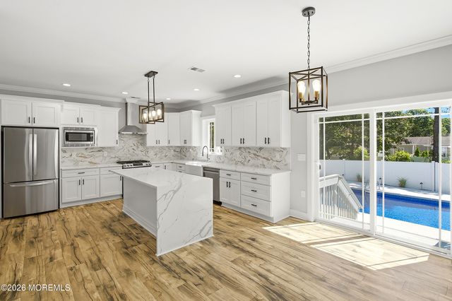 295 Coolidge Avenue, Bayville, NJ 08721