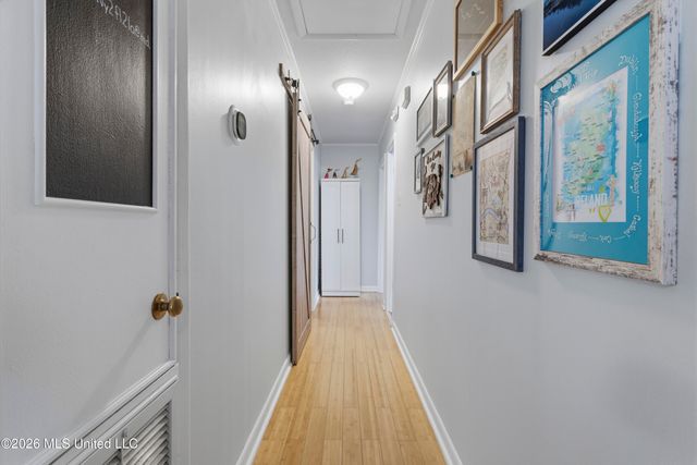 1409 Porter Avenue, Ocean Springs, MS 39564