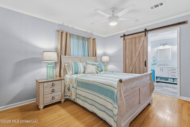 1409 Porter Avenue, Ocean Springs, MS 39564