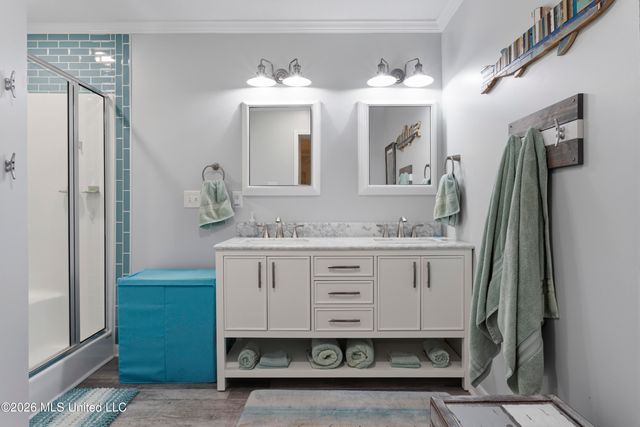 1409 Porter Avenue, Ocean Springs, MS 39564