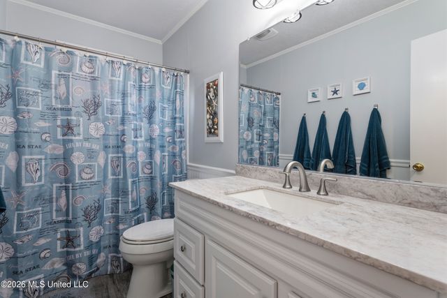 1409 Porter Avenue, Ocean Springs, MS 39564