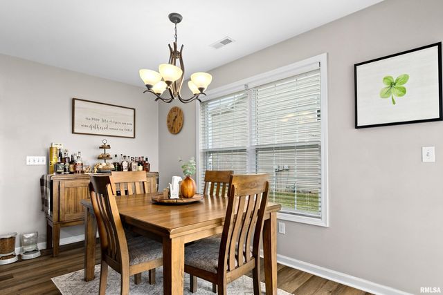 1107 DIXON Street, Washington, IL 61571