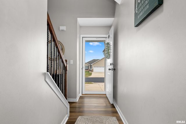 1107 DIXON Street, Washington, IL 61571