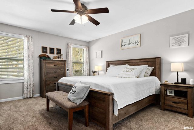 1107 DIXON Street, Washington, IL 61571